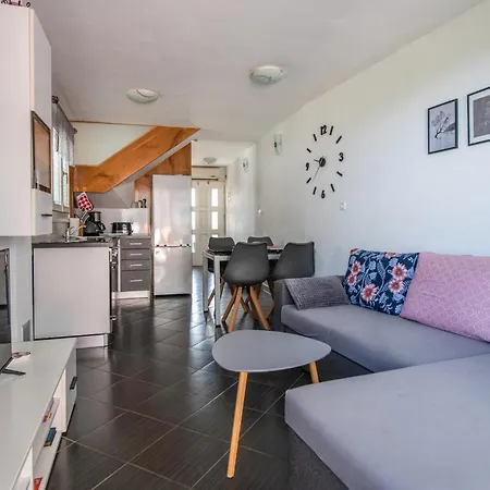 Holiday home Gorgeous Home In Krnica With Kitchen