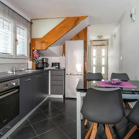 Gorgeous Home In Krnica With Kitchen Holiday home